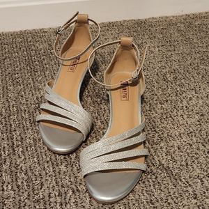 Idifu Lydia sandal, silver glitter, ankle strap, size 6 1/2